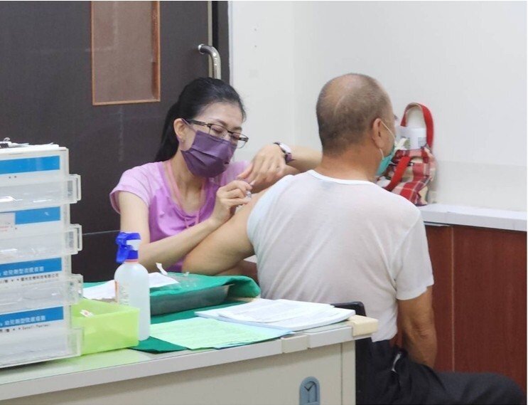 明年1月1日起,公費流感疫苗擴大提供全國6個月以上尚未接種的民眾接種,至疫苗用罄為止。圖/彰化縣政府提供