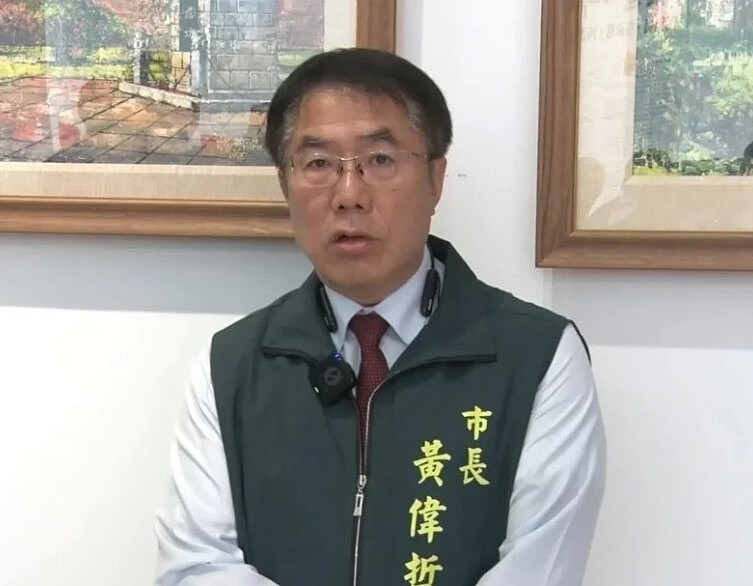 台南市長黃偉哲再發文怒批「荒唐的財劃法蠻橫三讀通過，南北資源差距越來越大」。圖／台南市政府提供
