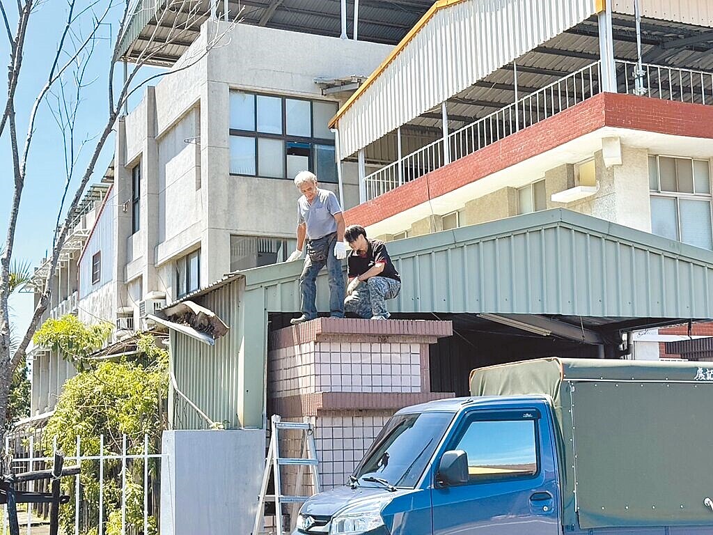 台南市盤點全市269處公務機關老舊天溝，8月啟動拆除，目標希望能在年底前完成。圖／台南市衛生局提供、曹婷婷台南傳真