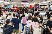 8月消費者信心指數　連四升