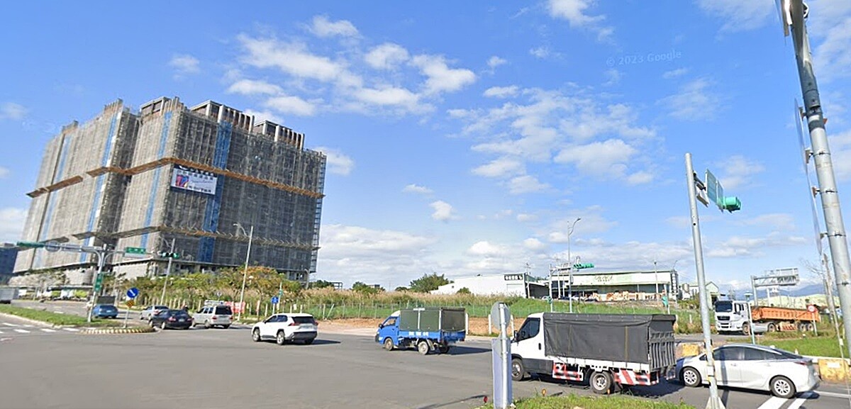 國家住都A7首案社宅來了!房型規劃出爐 桃園市龜山「樂善安居」社宅正式動土,所在位置屬於A7重劃區,提供790戶住宅單元,預計2028年完工。圖/google map