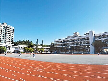 
少子化影響，花蓮今年國小1年級新生人數跌破2000人僅1948人，且有1所學校沒有新生、4所僅1名新生。（羅亦攝）
