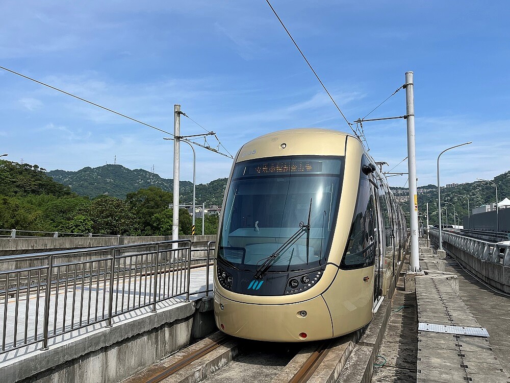 安坑輕軌於機廠登車平台。圖／新北市府提供