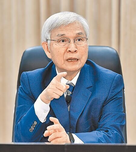 
政治指導限貨令，央行恐賠上獨立性。圖為央行總裁楊金龍於6月出席第二季理監事會議。（本報資料照片）
