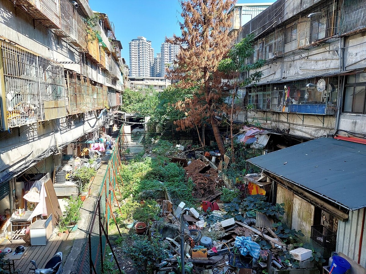 921後列危樓!新店45年惠國市場要都更了 模擬圖曝光 惠國市場都更案更新前情況。圖/新北市政府都市更新處提供