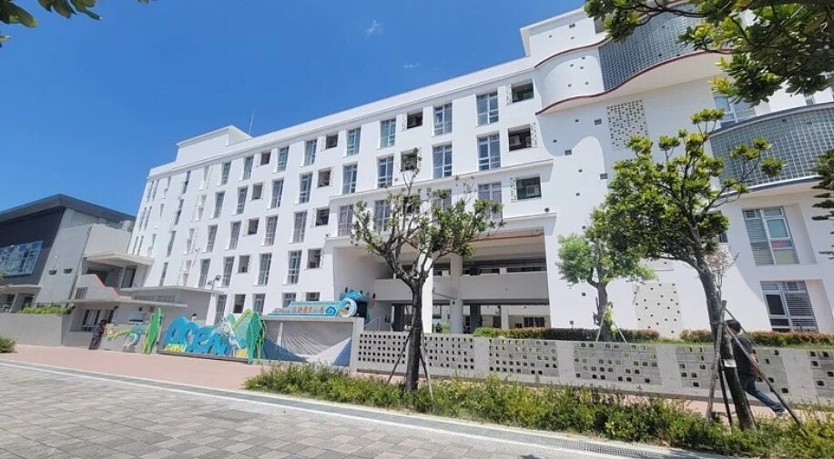 因應淡海新市鎮人口發展快速,多所學校已額滿,新北市教育局新建淡海國小,解決周邊就讀問題。圖/記者江婉儀攝影