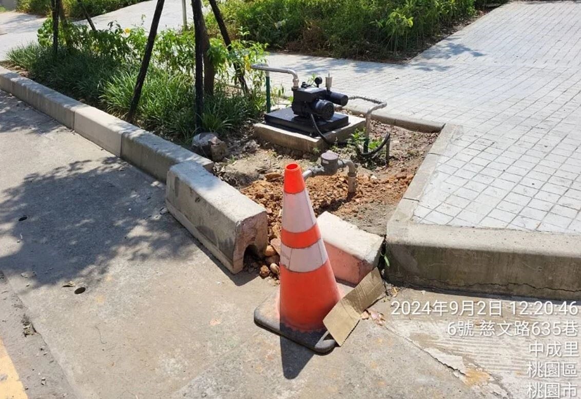 桃園市立桃園幼兒園上周剛舉行揭牌儀式,卻被議員點名多項缺失。圖/議員黃瓊慧提供