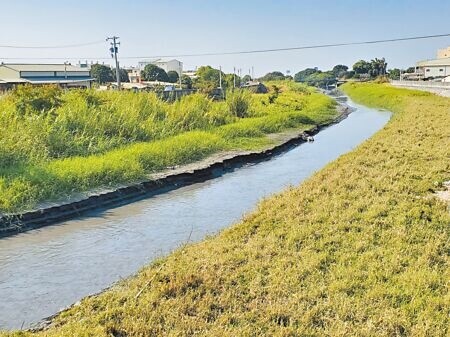 
新虎尾溪的河川氨氮削減達成率，未達個別目標值，2023年甚至逼近嚴重汙染程度。（本報資料照片）
