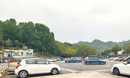 
台北市懷愛館對面的黎元停車場規畫興建為禮儀大樓，遭到當地居民強烈反對。（丁上程攝）
