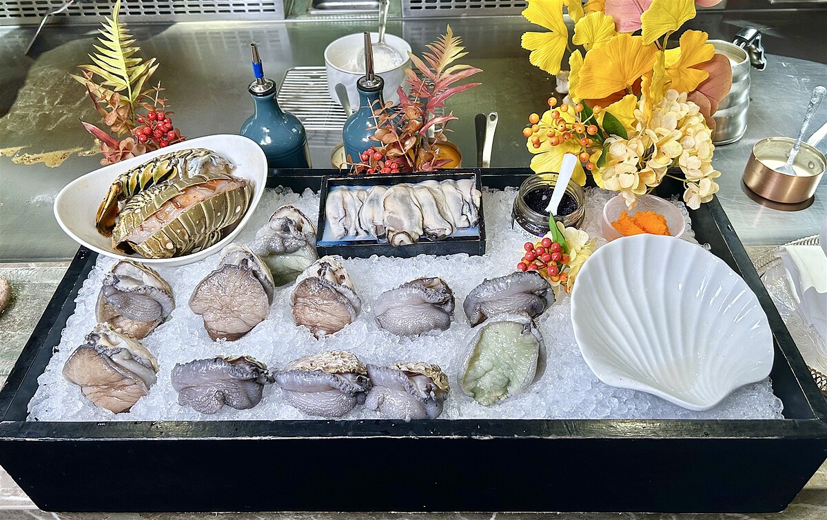 「Le Goût樂葵法式鐵板燒」發揮新天地餐飲集團高檔食材的採購優勢。記者宋健生/攝影