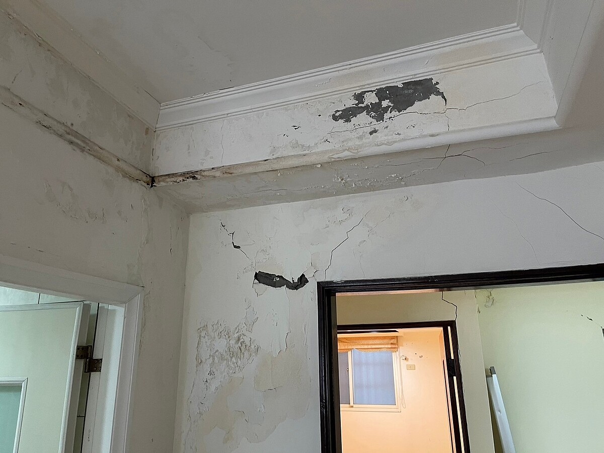 加速新北危老都更 海砂屋給足1.5倍容獎 海砂屋恐造成居住危險。圖/新北市府提供