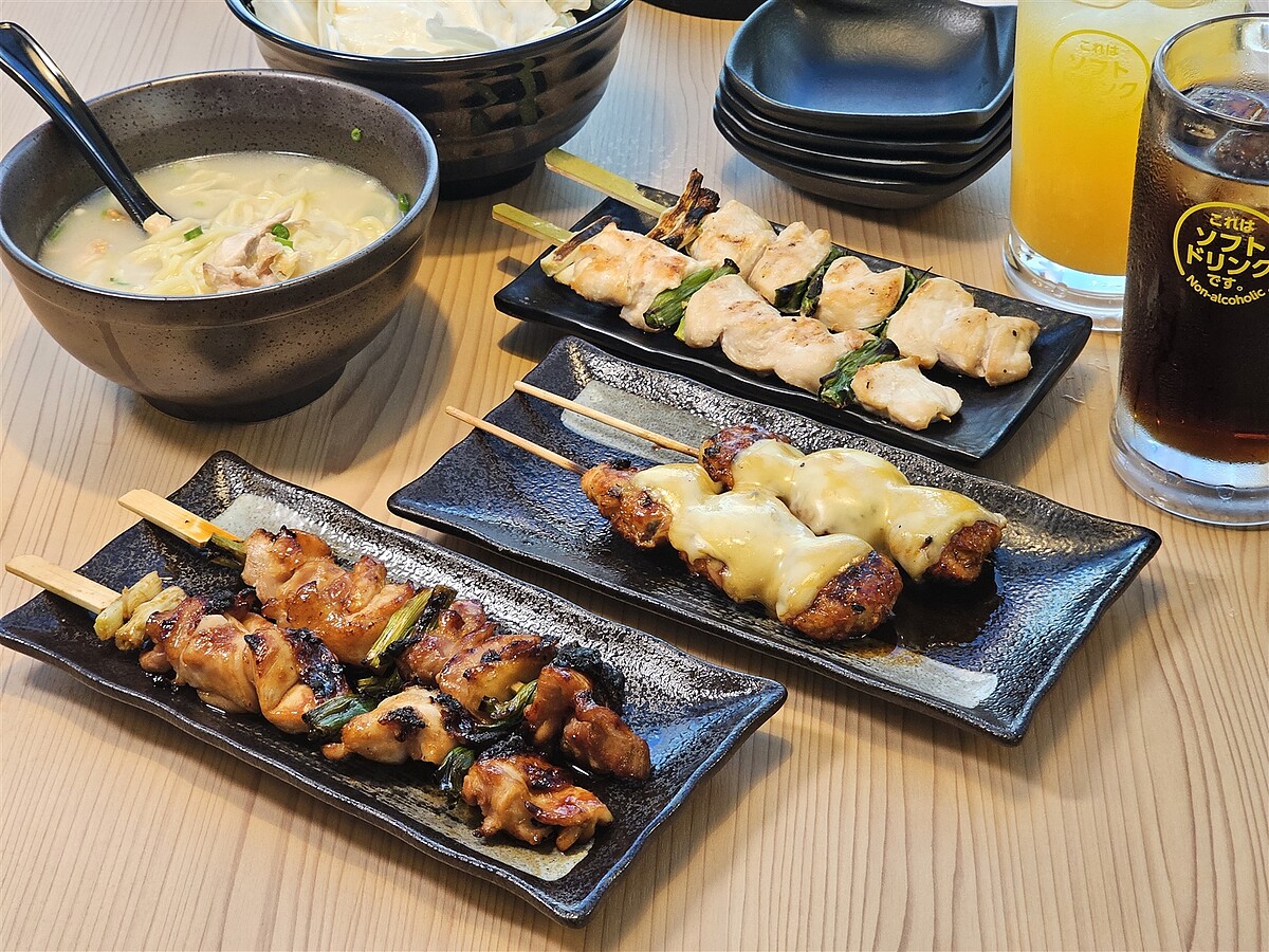 鳥貴族提供多款餐點,均一價100元。記者陳睿中/攝影