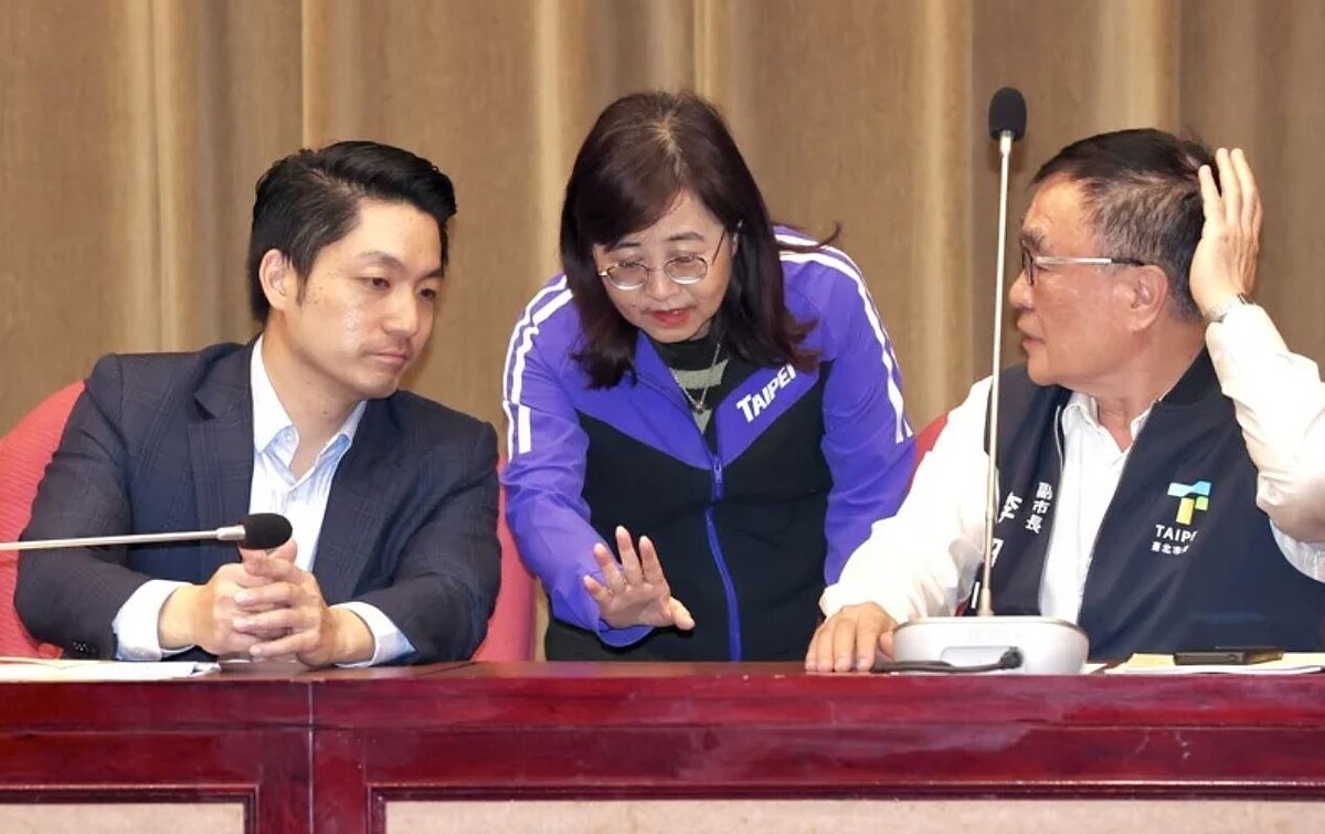 台北市長蔣萬安(左),與兩位副市長林奕華(中)、李四川(右)。聯合報資料照片