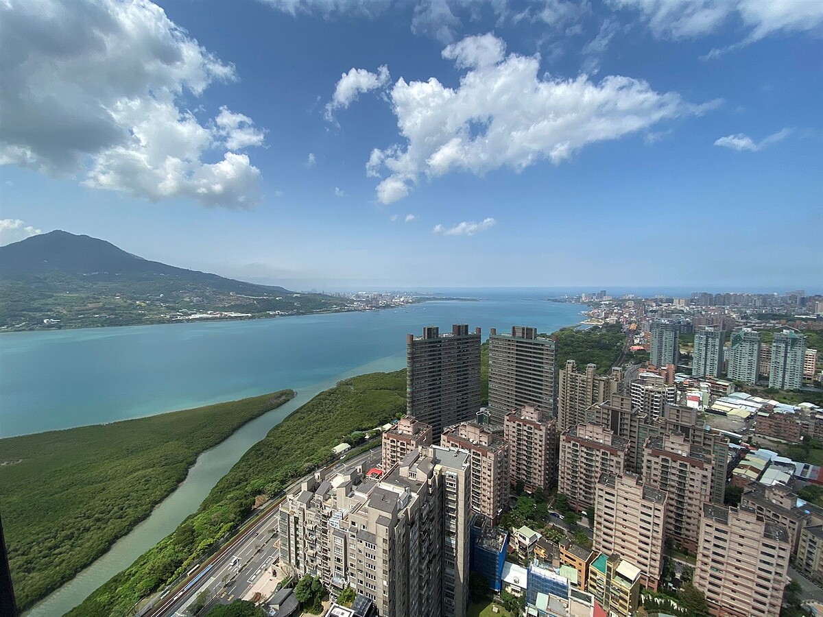 淡北地區車流塞爆 該怎麼做?相關工程進度曝光 淨遷入人數前十行政區中,新北市淡水區淨遷入3796人居全國之冠。圖/永慶房產集團提供