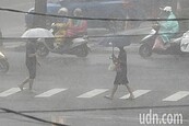 雨區擴大！16縣市豪大雨特報恐下到明晨