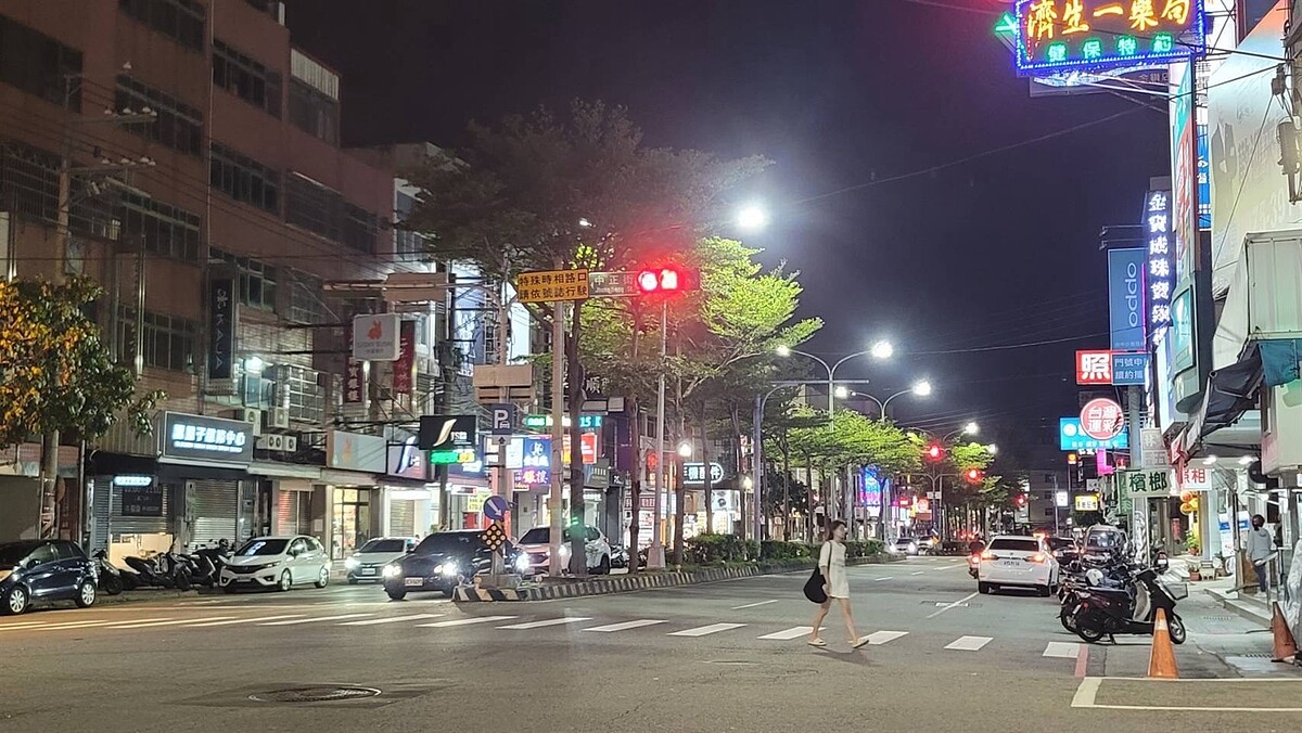 中市建設局斥資6000萬,換裝海線山城聯絡道節能路燈。圖/台中市建設局提供