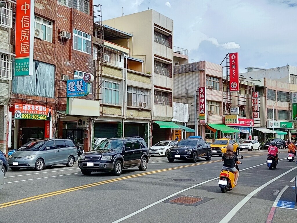 圖為屏東街景、中信房屋提供