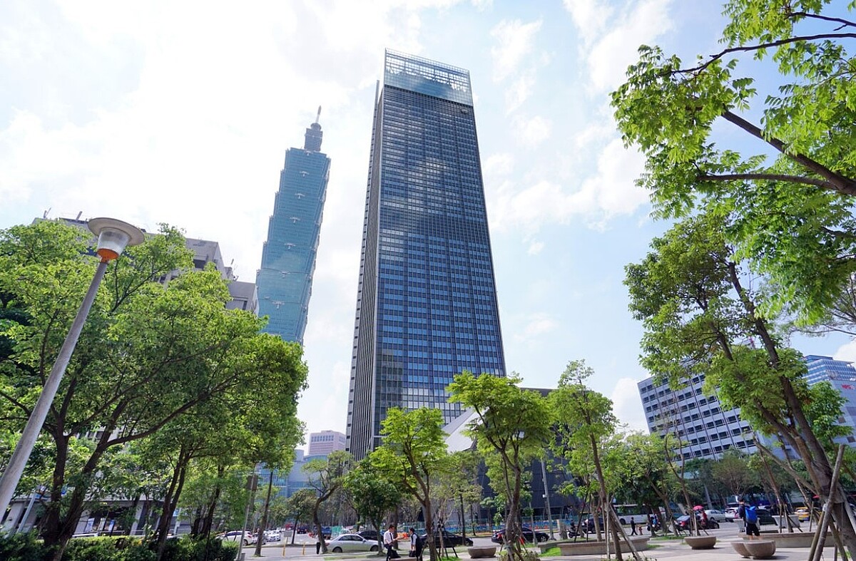 綠建築已經推行20多年,近年來各行各業在淨零碳排的趨勢下,無論是高科技業、商辦、公有建築等,無不卯起來做更好的綠建築。圖/住展雜誌