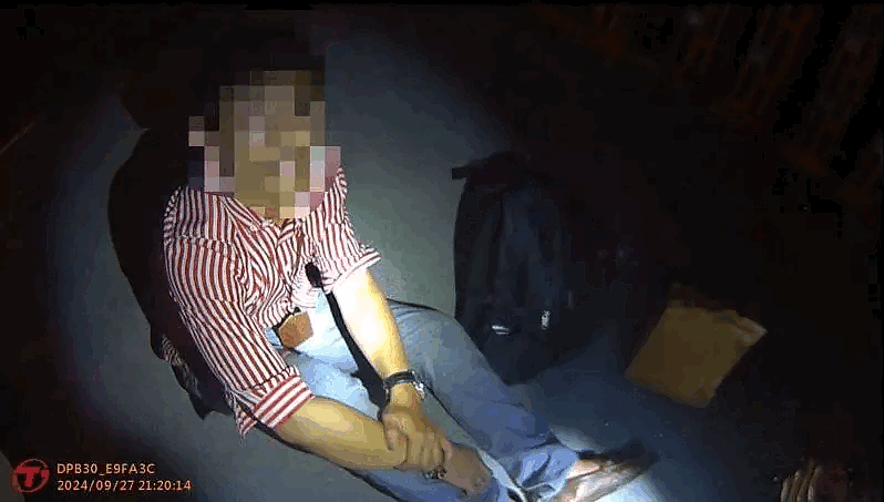 詐騙集團騙走中年大叔近千萬元,還要再騙三百萬元,被害人通報警方,逮到假扮理專的車手。 圖/警方提供