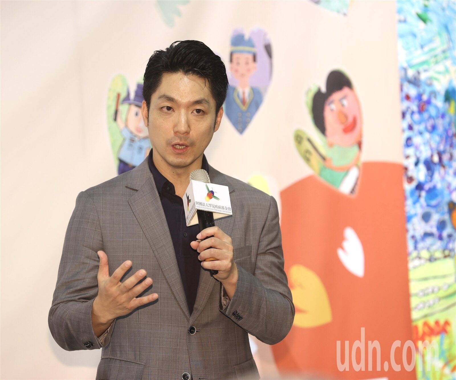 台北市長蔣萬安表示京華廣場是否要停工,屆時會依法院意見辦理。記者曾吉松/攝影