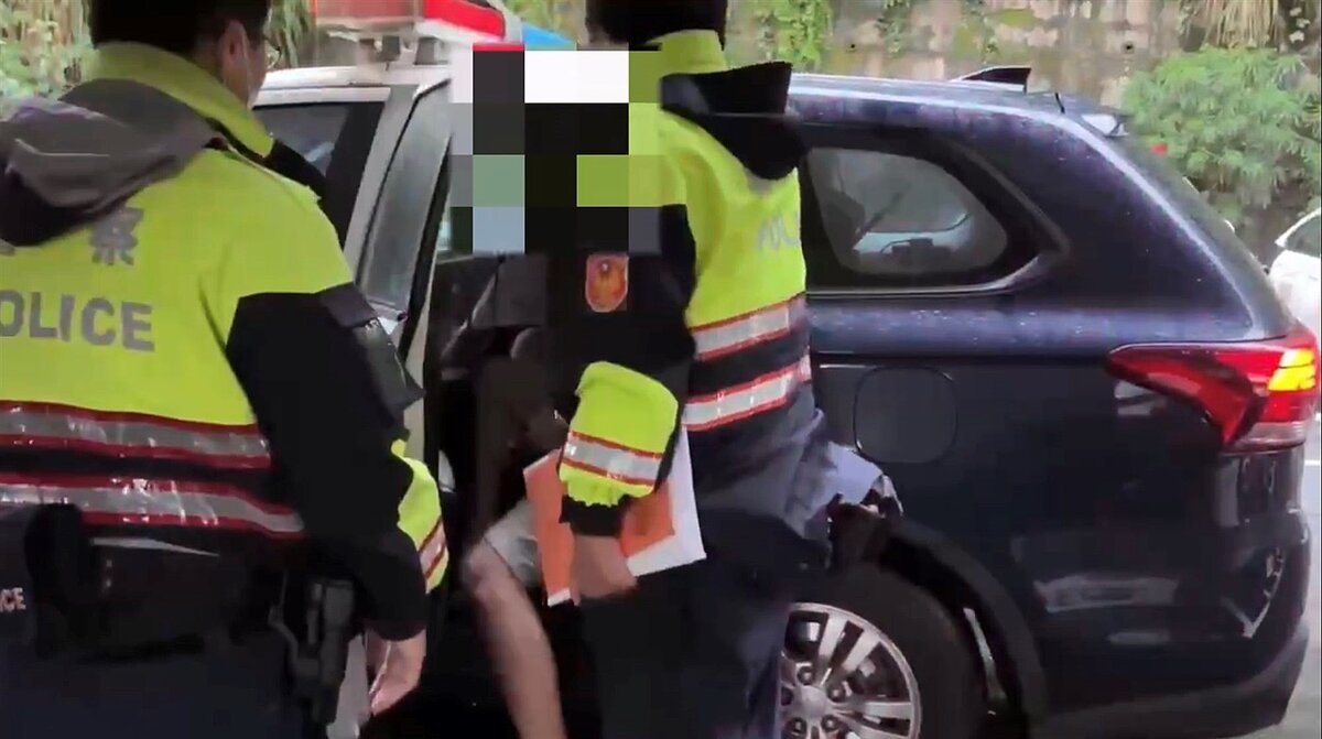 毒犯占用洗車場遭民眾檢舉,警民攜手合作緝獲。圖/台北市文山第一分局提供