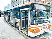 北市懷恩專車座椅發霉　乘客投訴