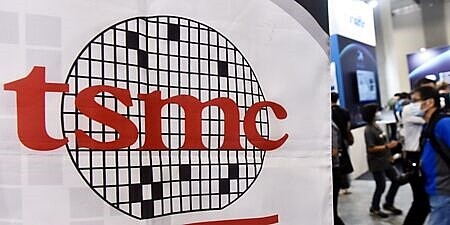 台積電15日收上1,070元,台積電概念股三大族群,以及含「積」ETF也紛紛勁揚同賀。圖∕本報資料照片