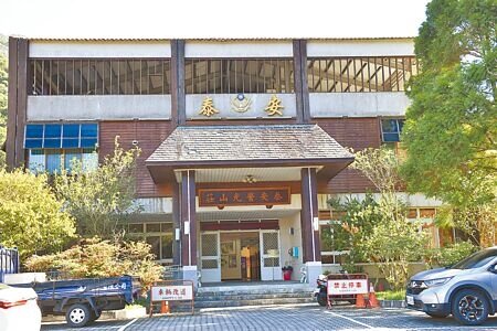 苗栗縣泰安鄉是知名的溫泉觀光區,虎山等地區都有溫泉露頭,早從日據時代開始,就開發虎山溫泉供日本官員使用,現今的警光山莊就是承接日據時代虎山溫泉舊址改建而來。(本報資料照片)