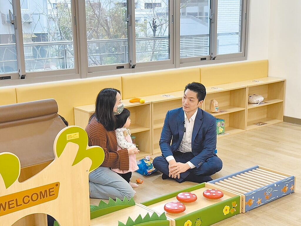 台北市政府推動「一區一親子館」政策,根據北市研考會民調結果顯示,市民對親子館滿意度高達8成,為北市各類場館最高。圖為文山區親子館。圖/台北市社會局提供