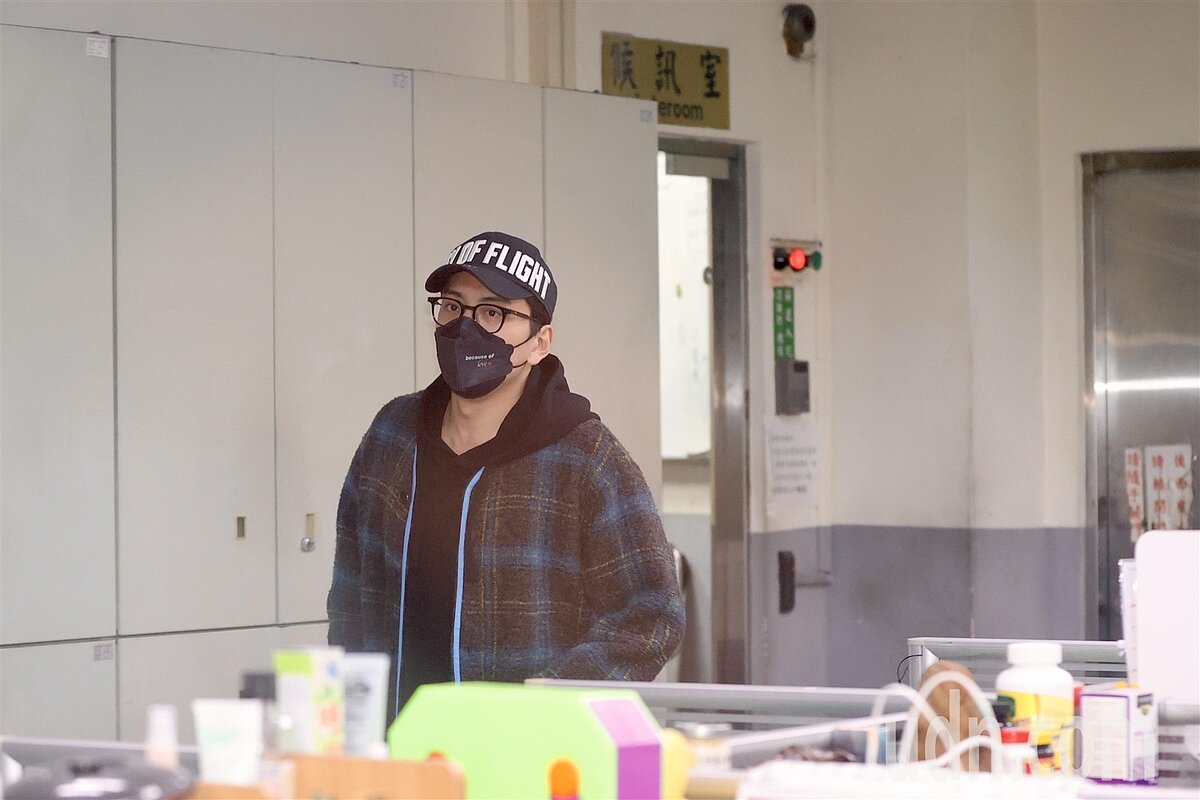 涉嫌協助藝人王大陸逃兵的不法仲介集團3名業者，遭新北檢聲押禁見。聯合報系資料照