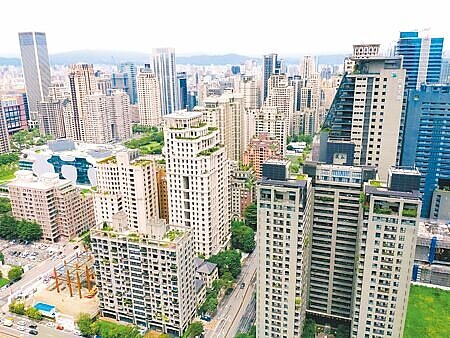 財政部19日公布,2024年度舊制房屋交易計算所得的方式,豪宅標準再度調整。(本報資料照片)