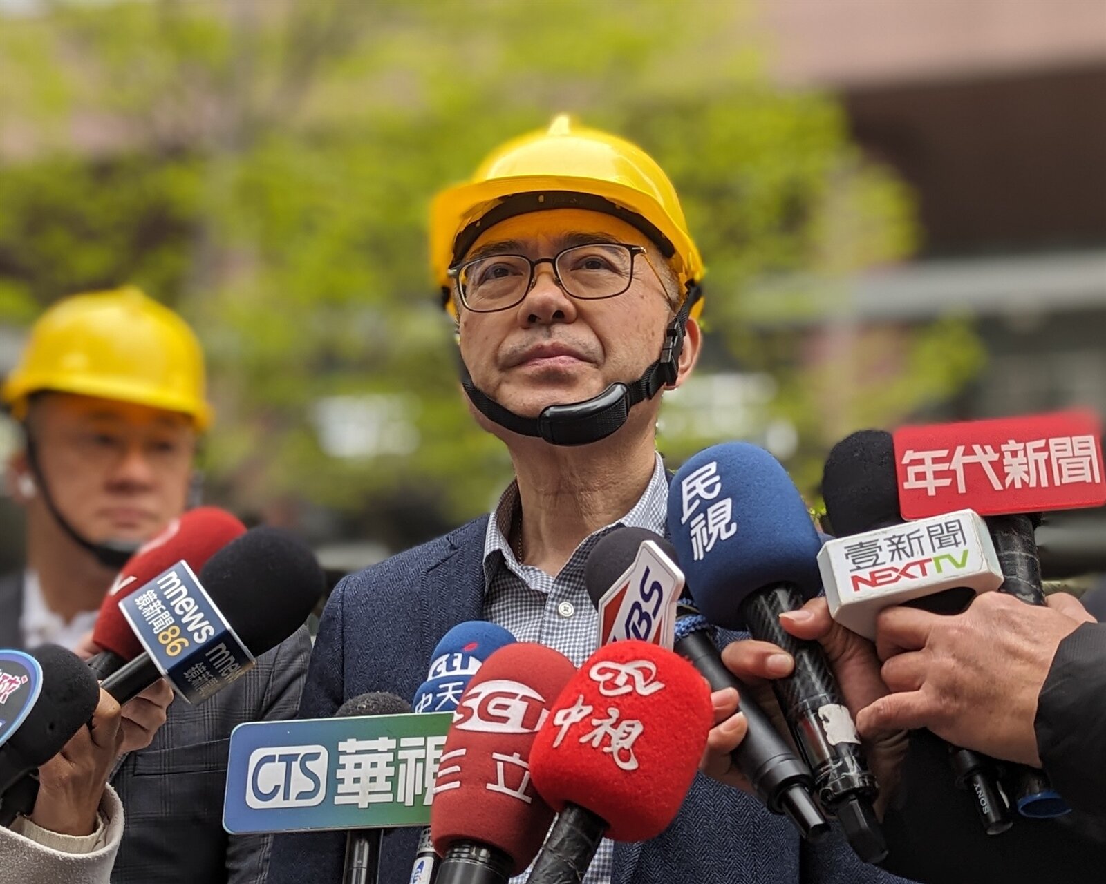 新光三越營業本部副本部長謝英明表示,會持續與廠商了解,希望所有合作夥伴都得到妥善的短期安置;部分資遣可能是因為櫃位契約到期,本較會在這時結束雇傭關係。記者陳敬丰/攝影