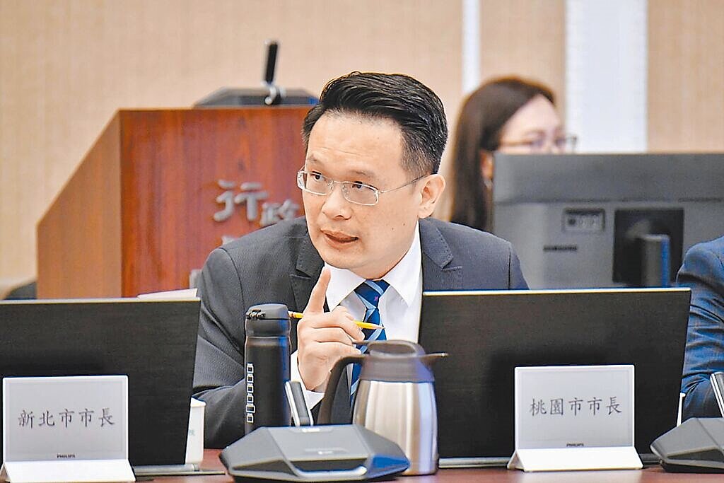 桃園市副市長蘇俊賓20日在行政院會中點出矯正教育再犯率高達63％。圖／行政院提供