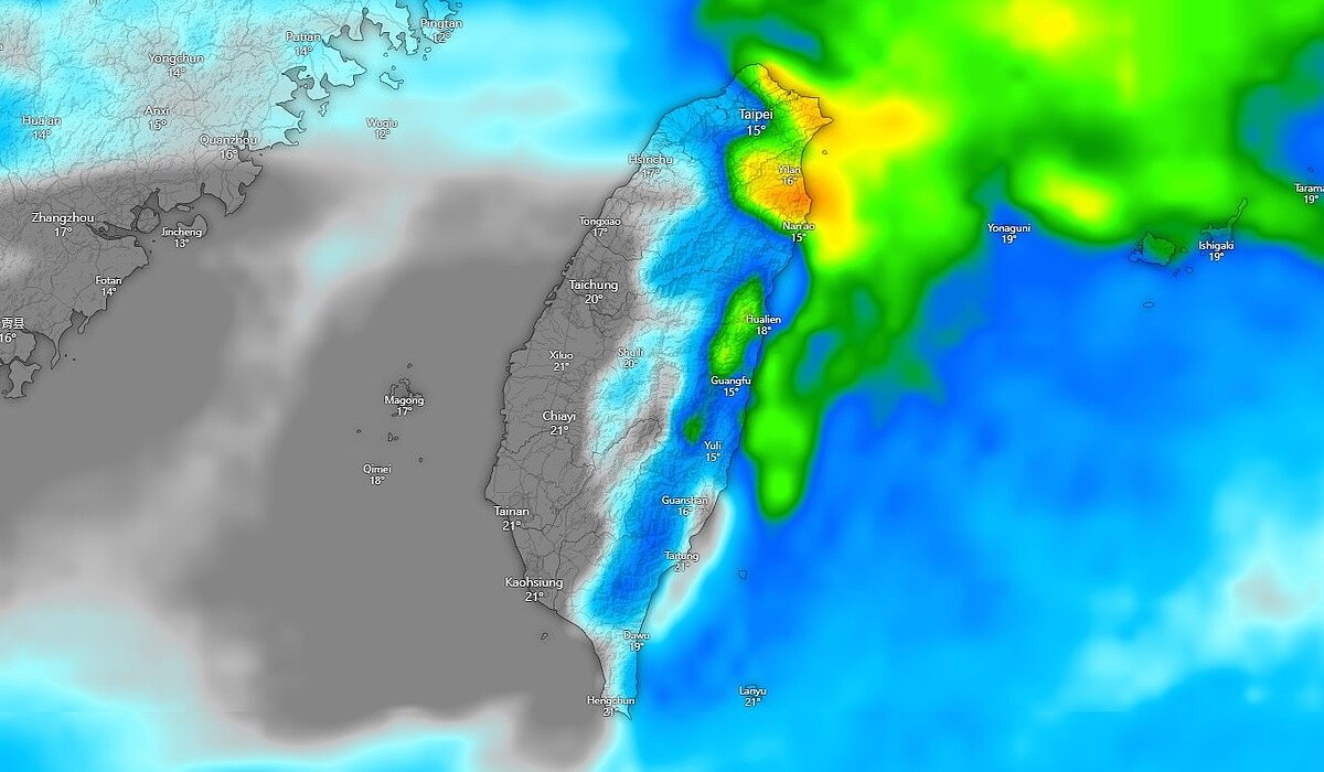 未來2天雨區模擬。圖/取自「台灣颱風論壇|天氣特急」臉書粉專