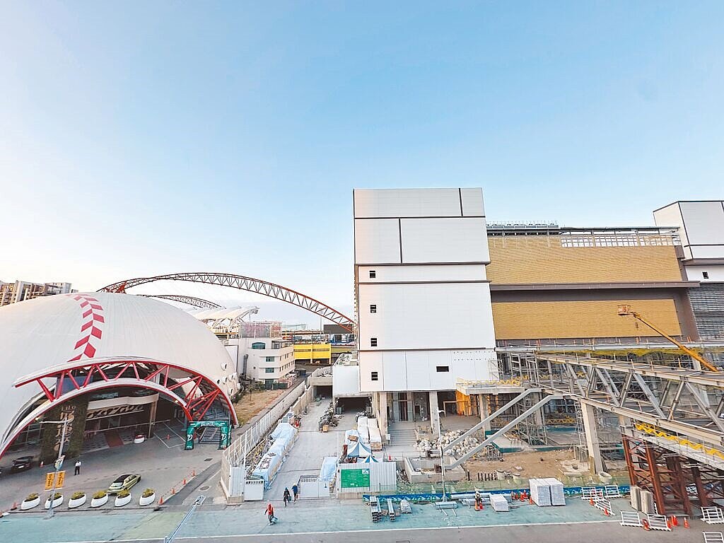 台中巿十四期重劃區坐擁洲際棒球場、漢神百貨等重要建設利基。(立智提供)