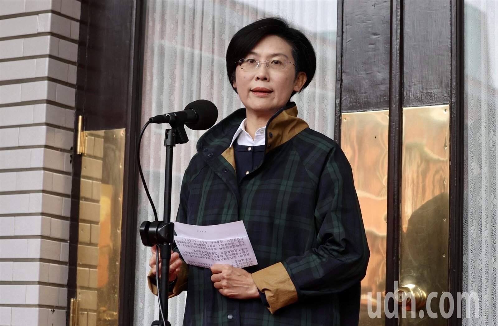 涉詐領助理費、政治獻金案的民進黨立委林岱樺,今天為先前主張遭到政治、司法打壓道歉,並聲明不會脫黨參選。記者胡經周/攝影