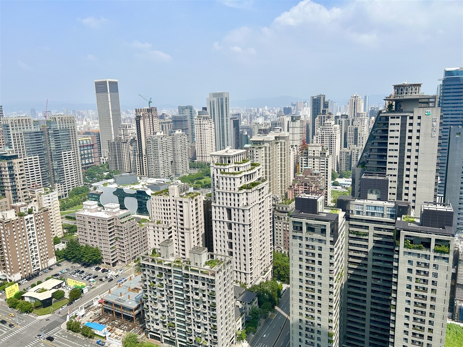 房市低迷，農田水利署台中四塊精華地設定地上權又流標，市府27日標地受矚目。本報資料照片 