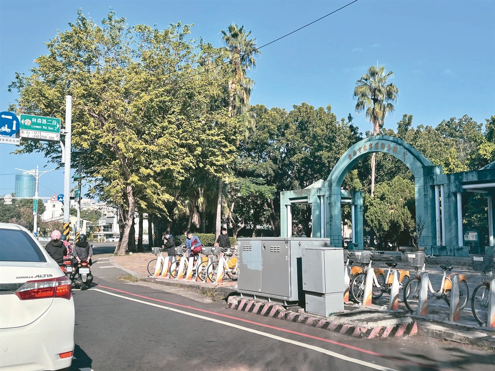 台南捷運綠線地下化路段，預計由小東公園前方（見圖）利用水萍塭公園用地出土，全長約4.56公里。記者吳淑玲／攝影 