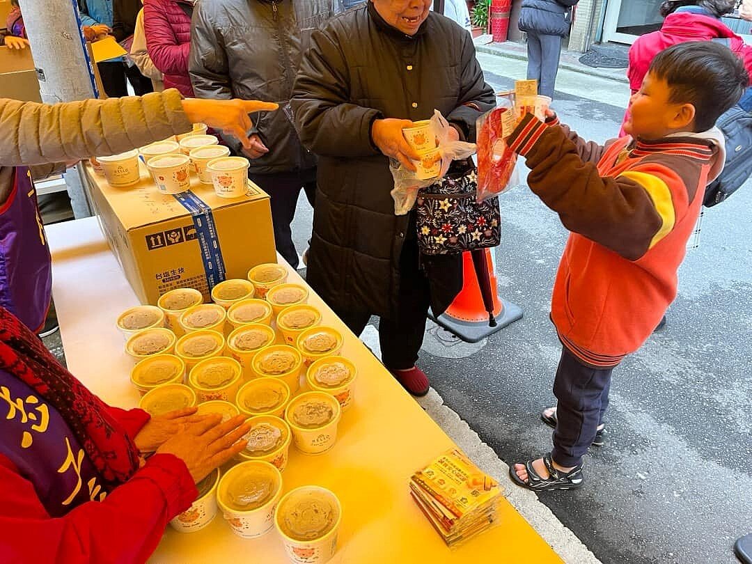 全德里元宵暨獎學金頒發。（圖／中正萬華樂生活Ｘ有你有我）