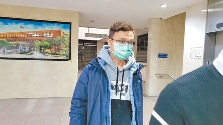 調查局新竹市調查站調查官余正煌,因涉嫌偷查他人個資,26日被檢方諭令50萬元交保。(陳志賢攝)