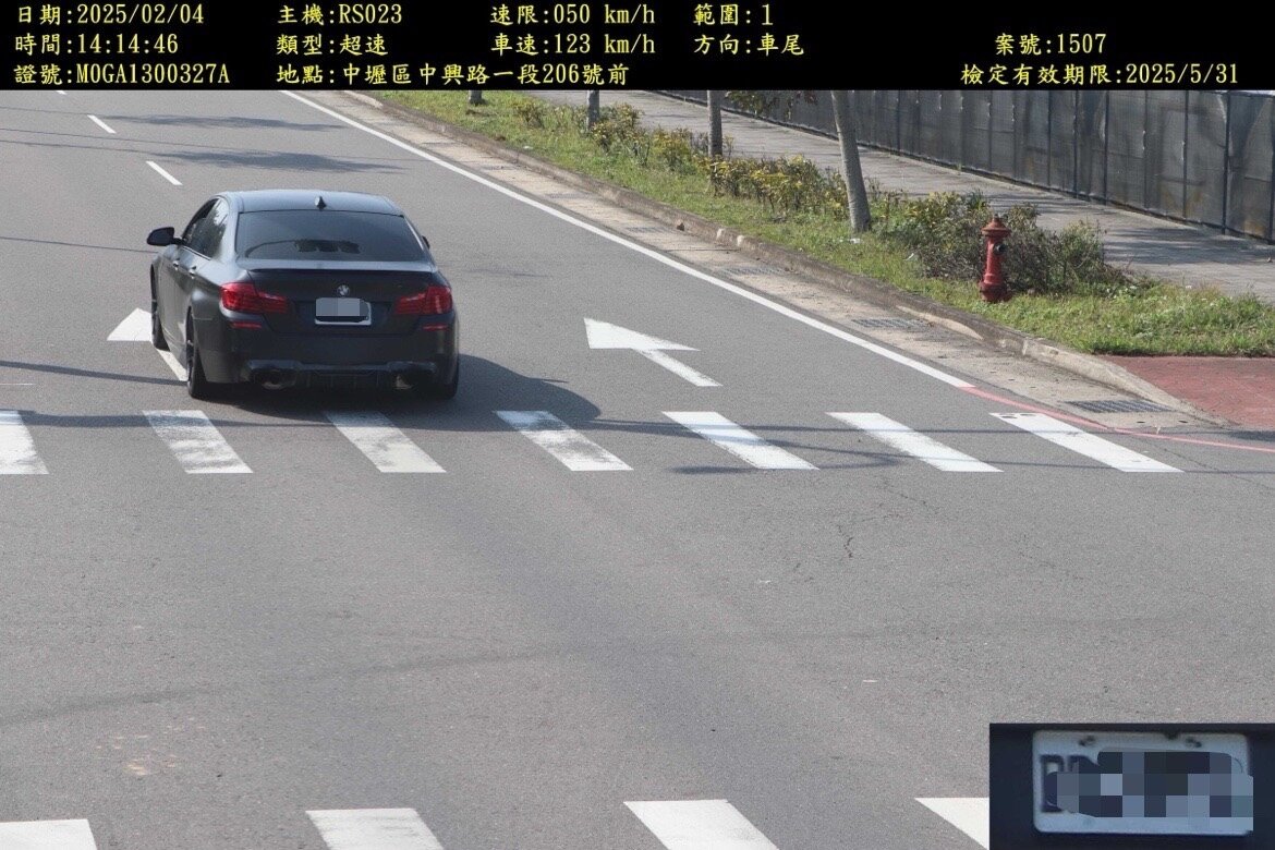 行車速度只要超過規定之最高時速40公里以上,就屬嚴重超速。圖:讀者提供