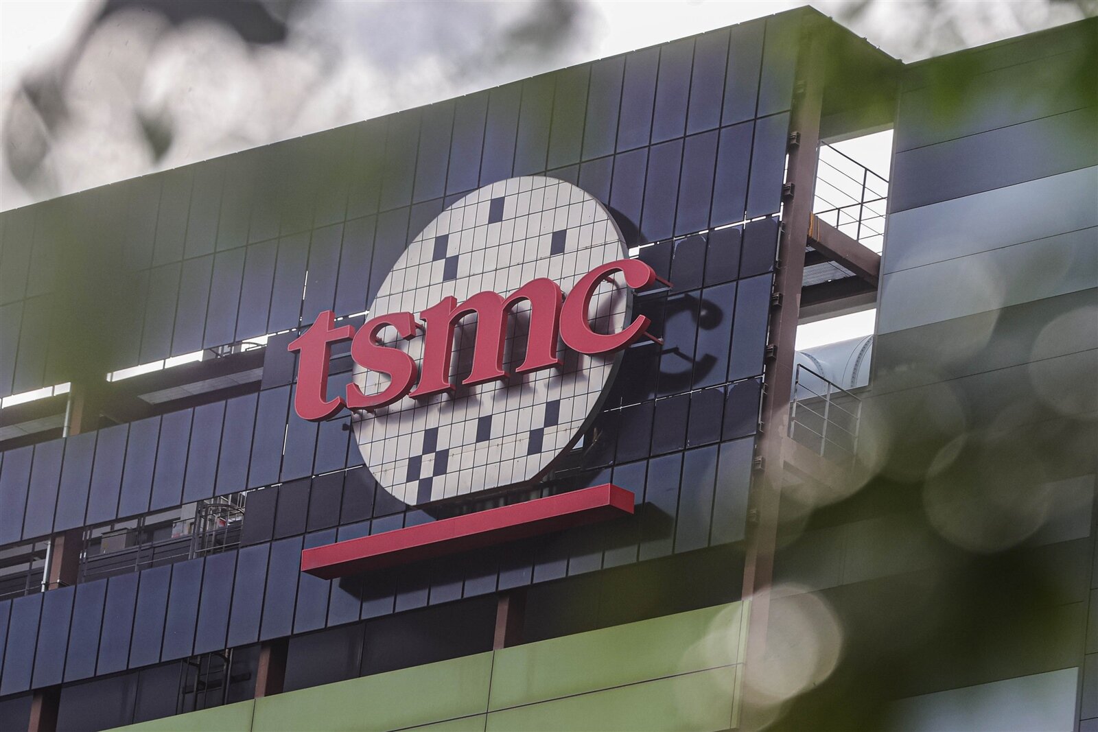 科技人高薪水、高工時、高壓力「三高」，工作壓力不小。圖為台積電。圖／聯合報系資料照片 