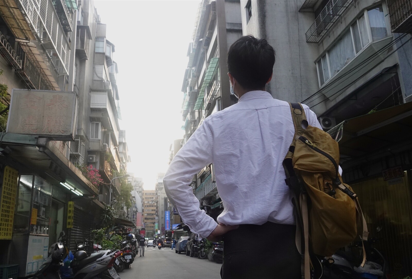 台北房價居高不下，民眾得要16.6年不吃不喝才買得起，有年輕人放棄買房、生子夢想，成了「躺平族」。本報系資料照／記者林俊良攝影 