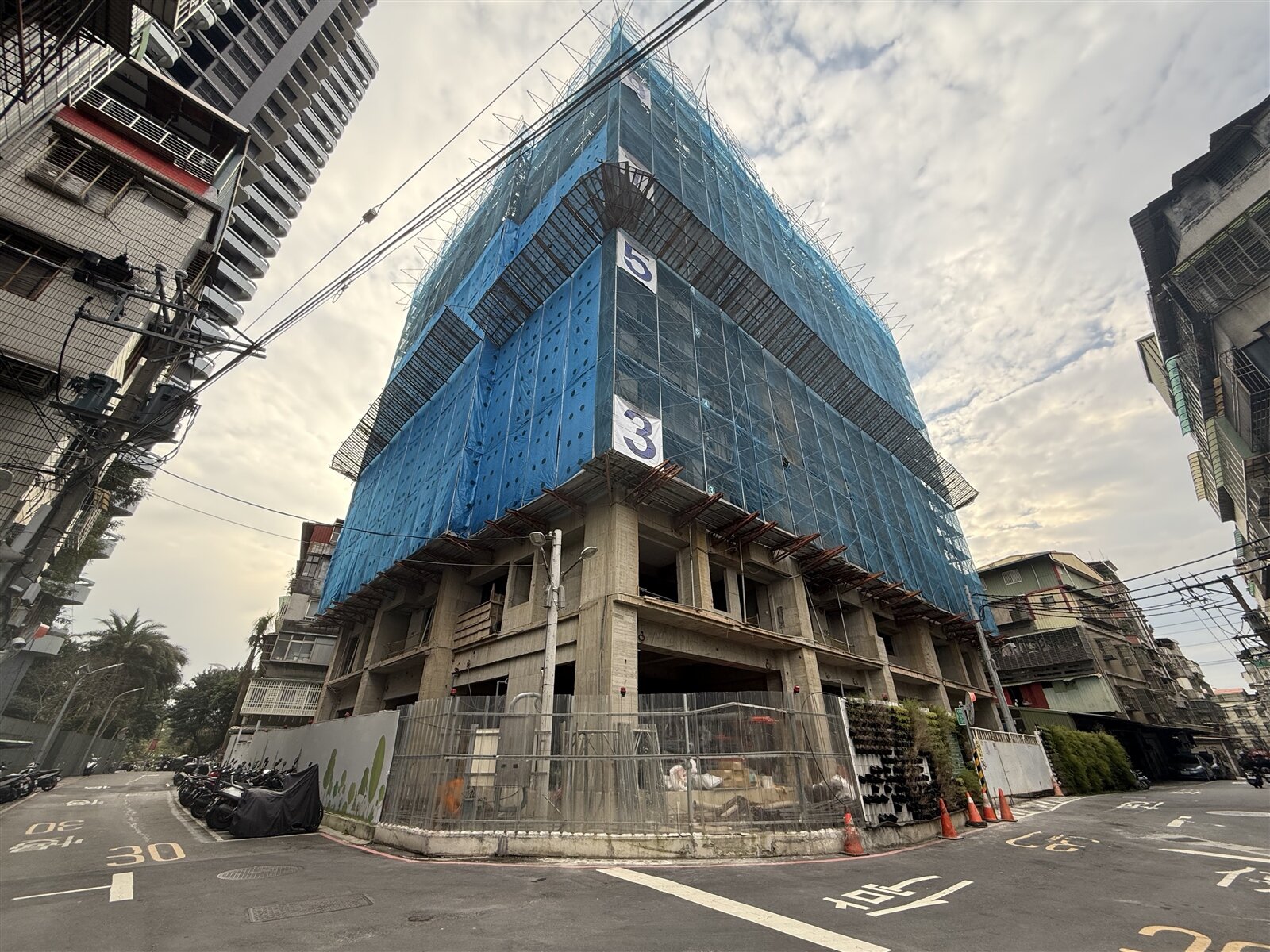 新北市進入大都更時代,建案林立。記者張策/攝影