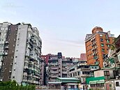 房市展望　東風已在小桃枝