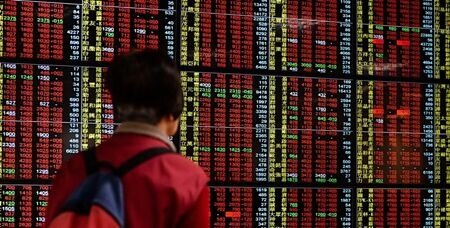 
台股高股息ETF在波動相對低且有穩定配息優勢吸引資金進駐，成為避風港。圖∕本報資料照片
