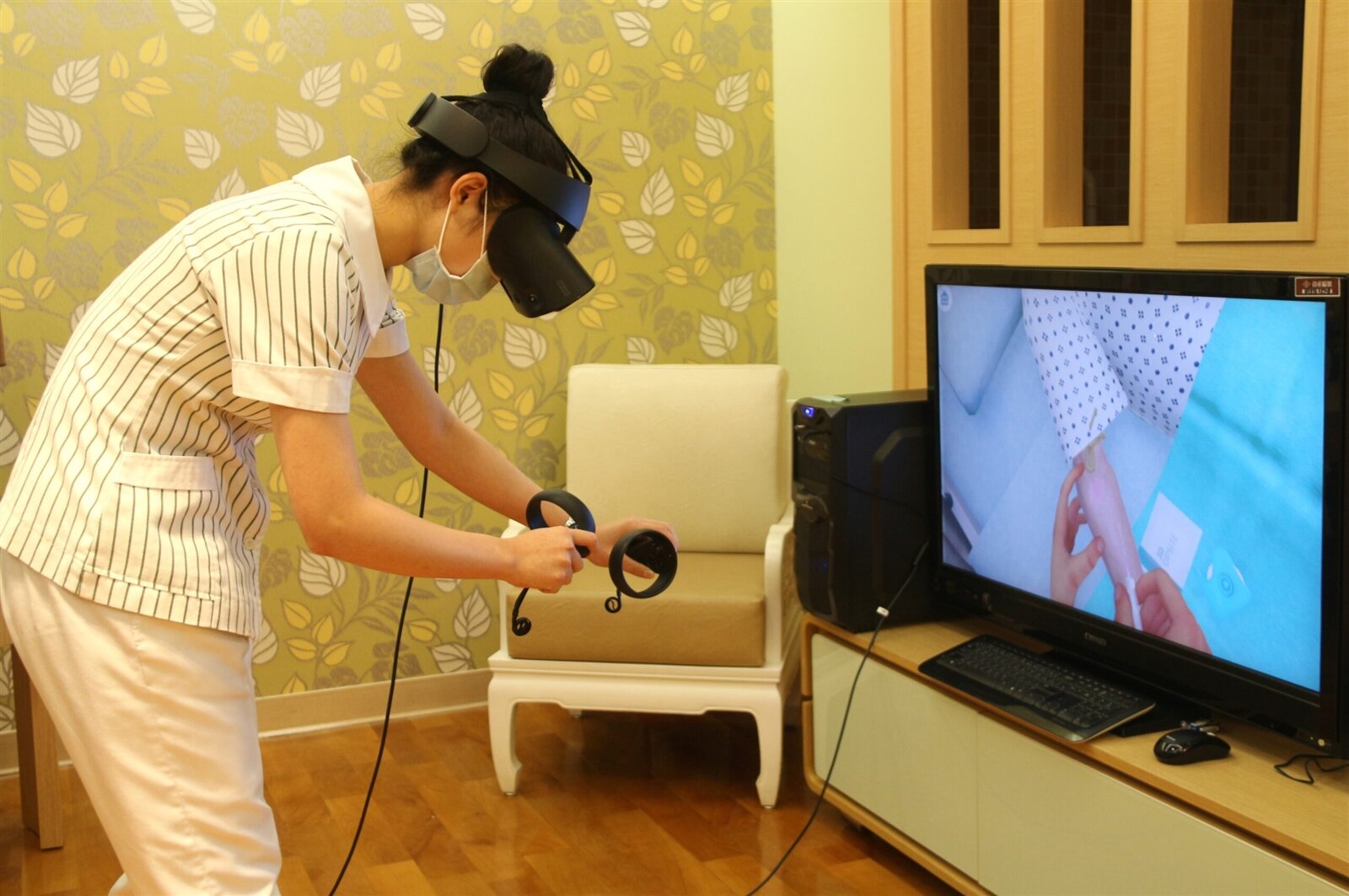 長庚科大的專業教室搭載AI、AR等科技設備,幫助學生提升學習效率。圖:長庚科大提供