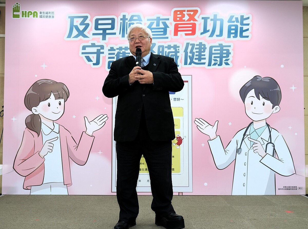 國健署長吳昭軍證實，首件加熱菸審查期限下個月將到期，有望在期限內公布。圖／國健署提供