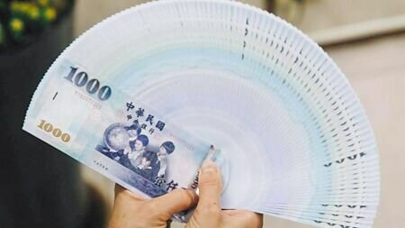 新台幣累計整周貶值1.4分,表現僅強過韓元,周線收下連二黑。圖∕本報資料照片