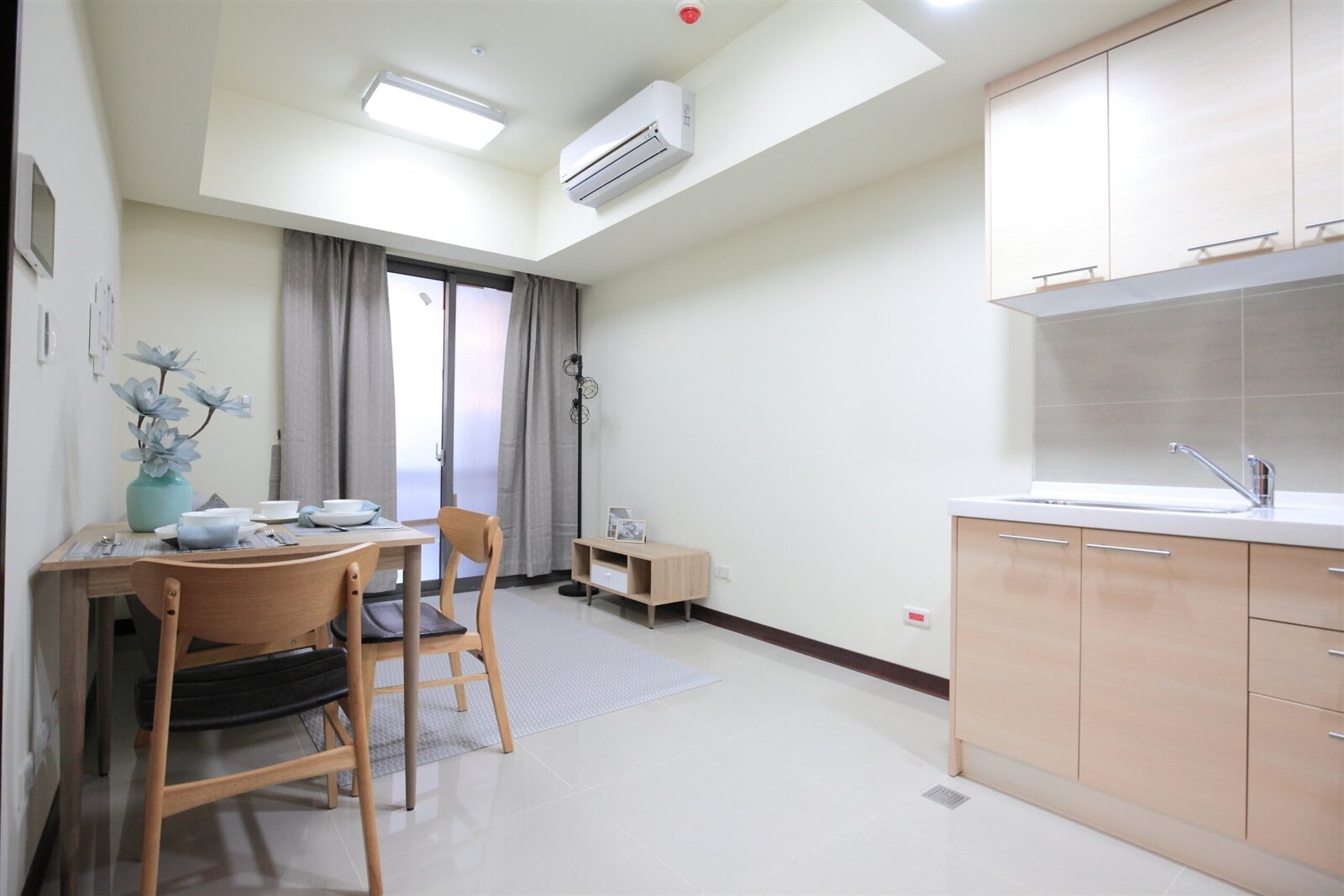 桃園目前有14處社宅,「中路二號」總戶數有212戶,自108年10月開放入住,有113戶一般戶經續約1次後,即將於今年9月底屆滿6年。圖:都發局提供